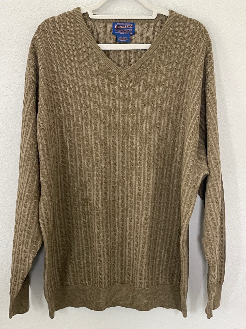 Vintage Pendleton Men’s XL Olive Green 100% Cotton Cable Knit V-Neck Sweater